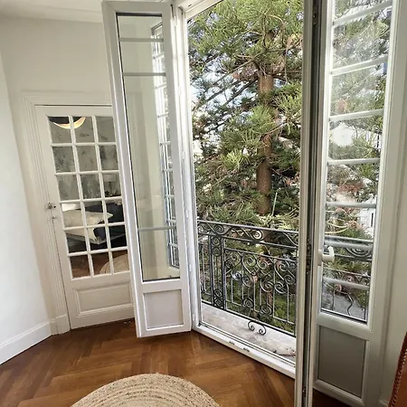 Luxe City Center: 3-Bedroom Apartment with Parking Near Beach Nice Exterior photo