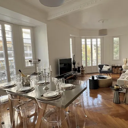 Luxe City Center: 3-Bedroom Apartment with Parking Near Beach Nice Exterior photo