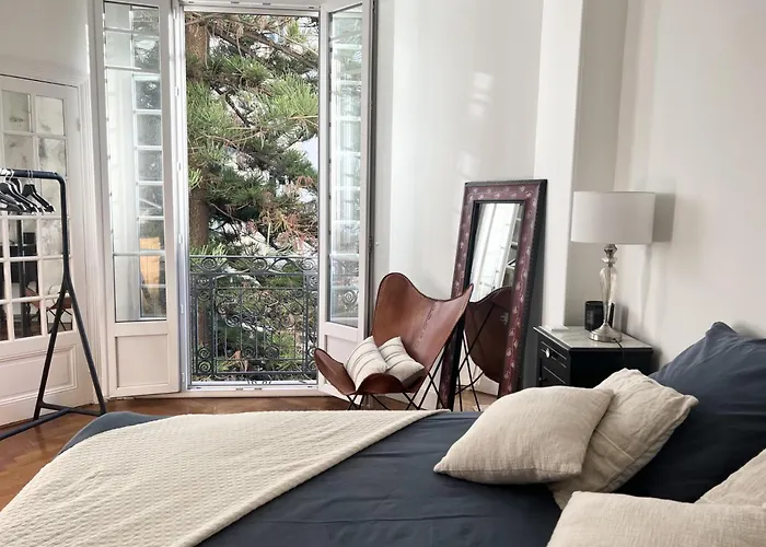 Luxueux Appartement 115M2, 3 Chambres Centre Ville Avec Parking A 5 Min Plage -Climatisation